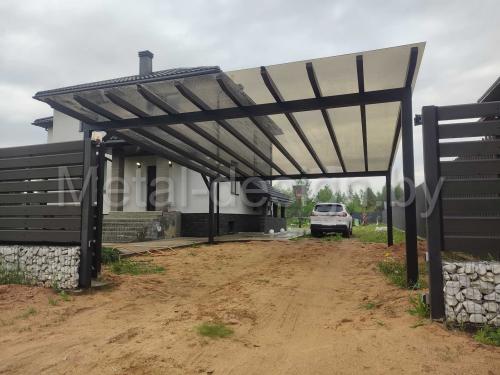 Современный автонавес для загородного дома